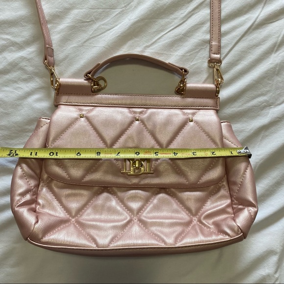 Badgley Mischka Pink Champagne Beauty Hand Crossbody Purse - Picture 5 of 9